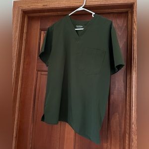 Mandala scrub top - men’s - like new - green